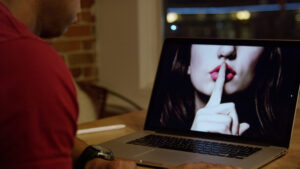 Read more about the article Love, Lies, and Suspicion: 7 Signs of Cheating You Can’t Ignore